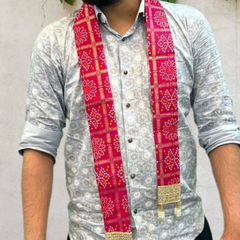 Bandhej With Golden Print Welcome Dupatta
