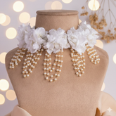 White Flower Necklace Set