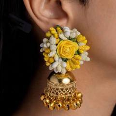 Rose with Pollen Yellow Flower Necklace Set