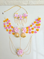 Flower Pink Haldi Jewellery With Kalere