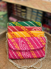 Bandhani Cluch
