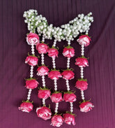 Pink Rose Pearl Hair Gajra – Handcrafted Floral Bridal Hair Accessory