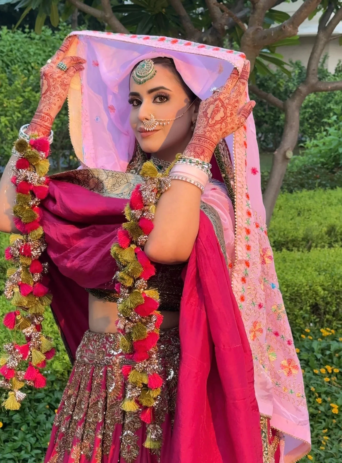 Multicolour Designer Thread Bridal Kaleere