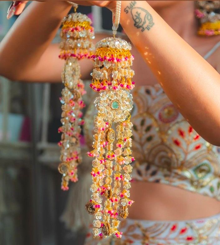 Bulbul Beaded Hand Kalere