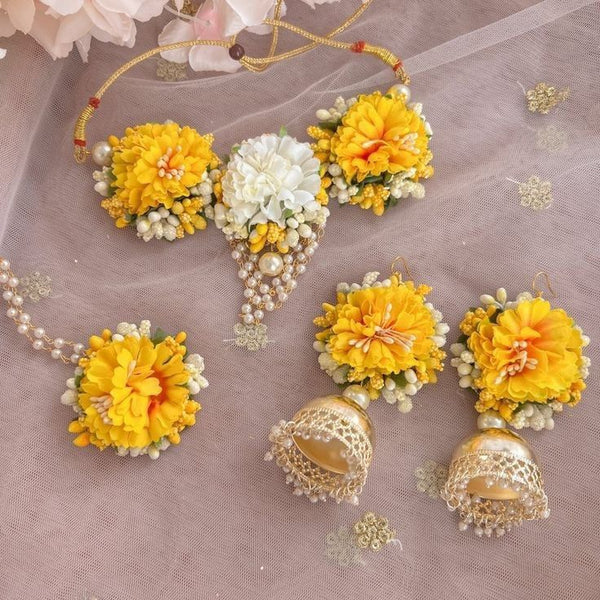 Yellow And White Necklace set