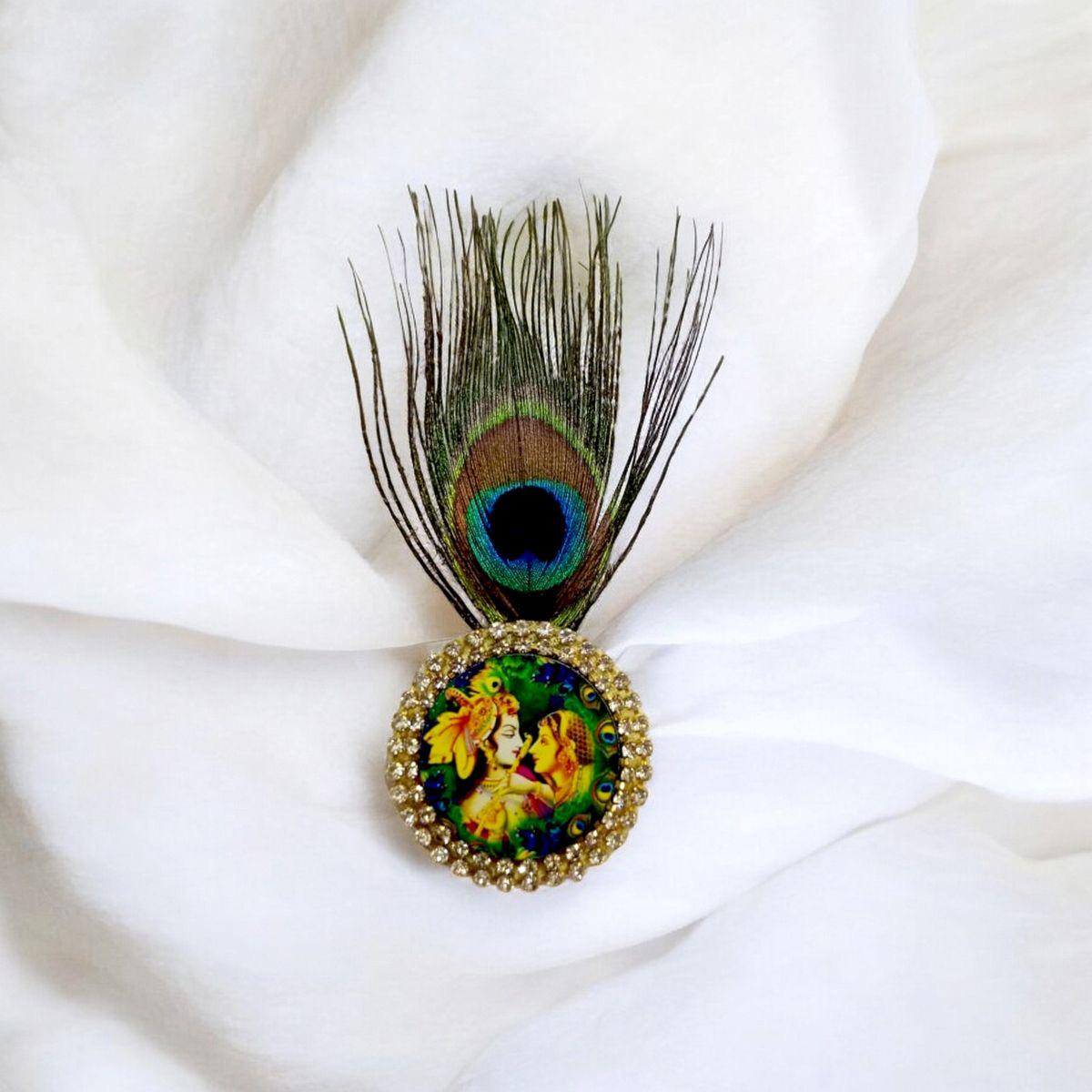 RadhaKrishna Brooch