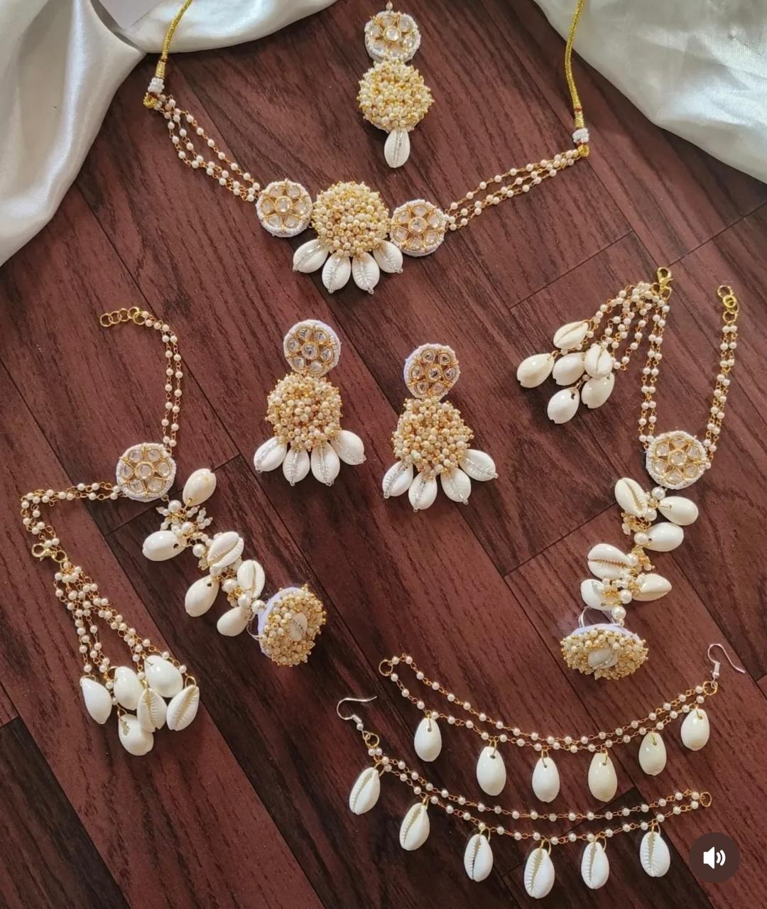 Shell Jewellery set