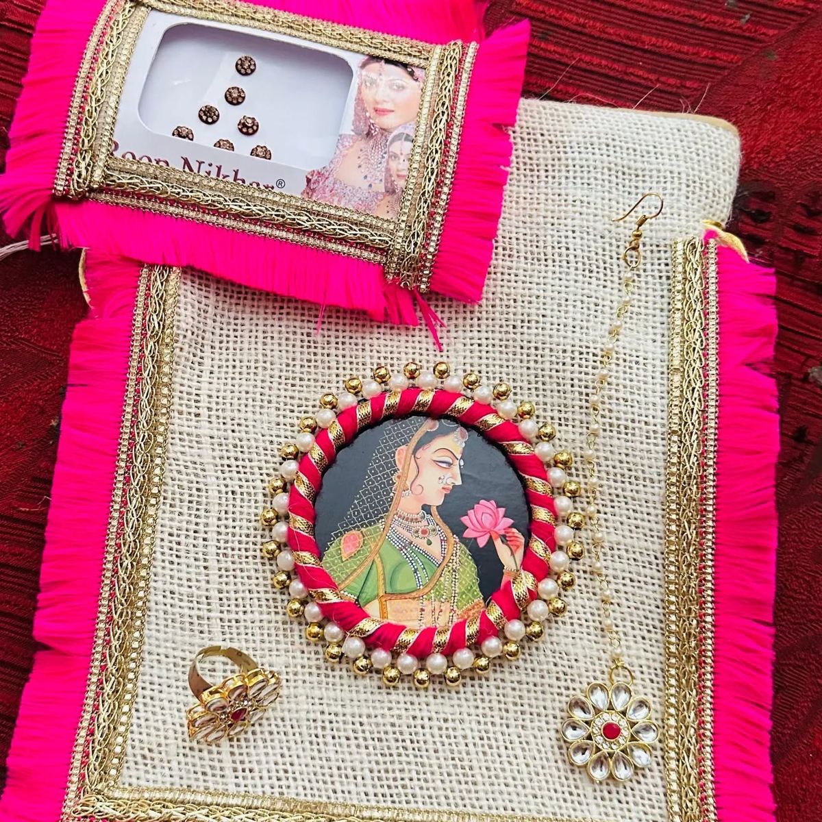 Suhagan Hamper combo Of Maangtika Ring and Bindi with Potli