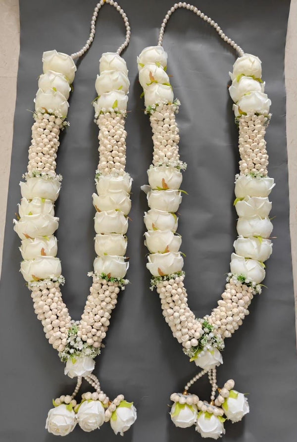Mogra With Rose Varmala