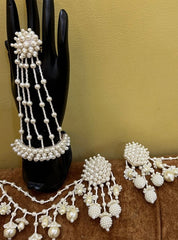 Elegant Pearl Floral Earrings & Maang Tikka Set