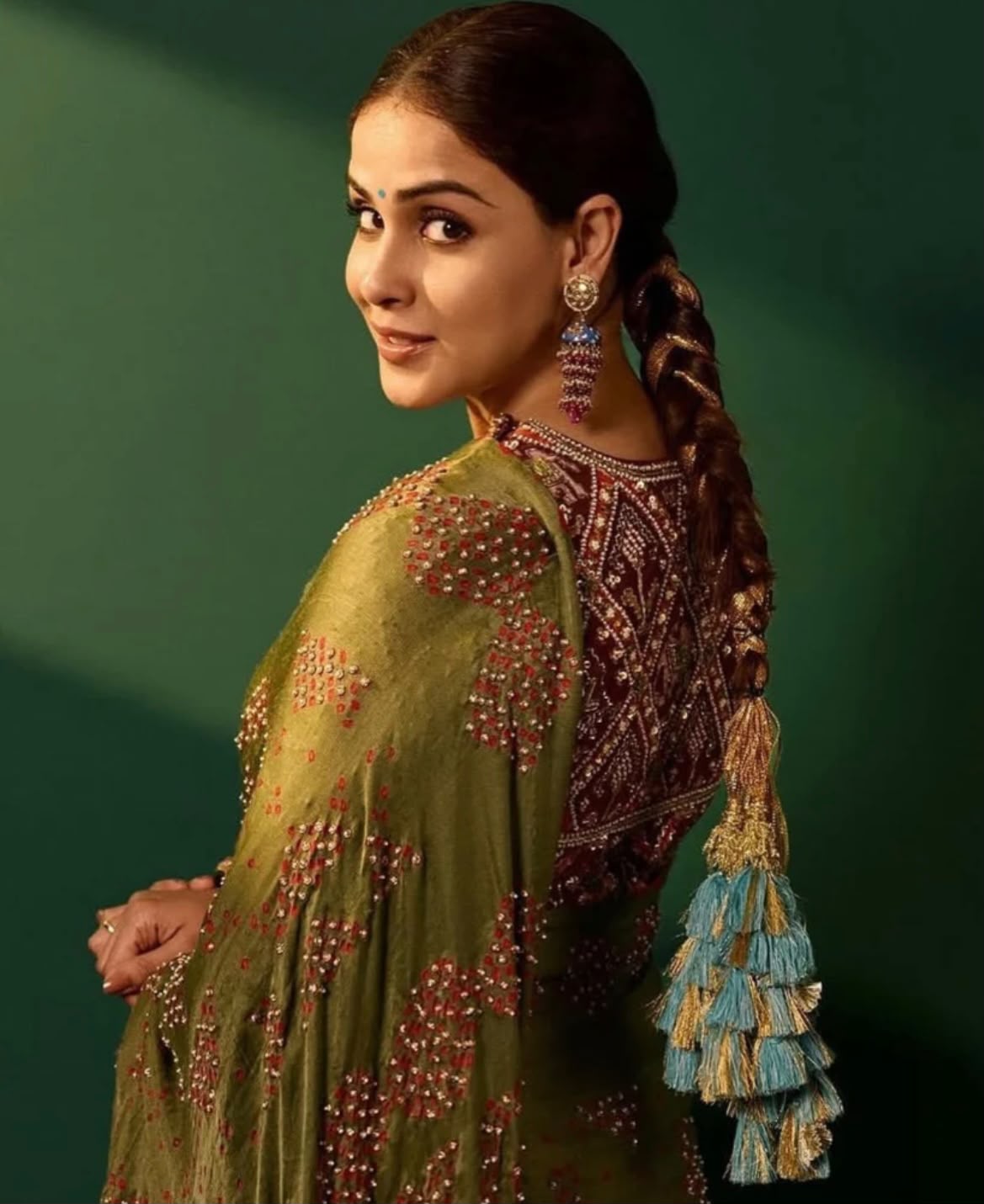 Genelia  Hair Parandi