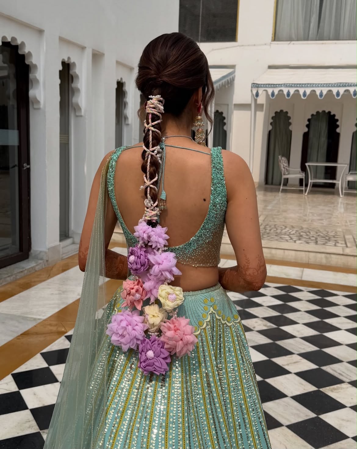 Khushboo Hair Parandi